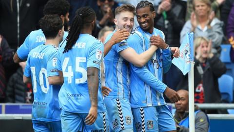 Coventry City players celebrate Haji Wright's goal against Leeds United