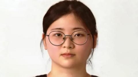 Jung Yoo-jung, 23