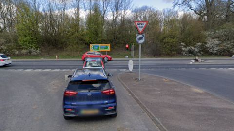 Google Streetview image of the Alton Hill/A511 junction