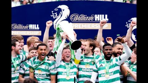 Celtic lift trophy after winning the league