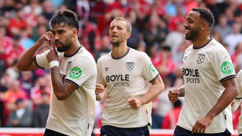 West Ham celebrate