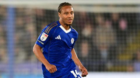 Bobby De Cordova-Reid in action for Leicester