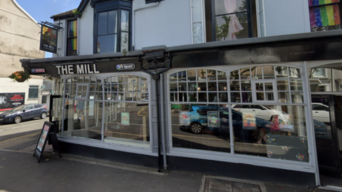 Tafarn The Mill