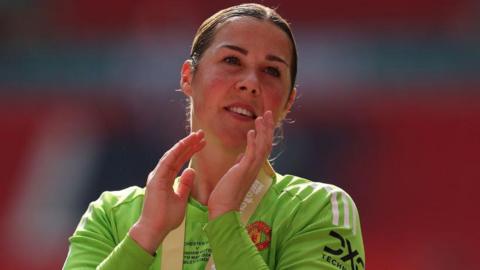 Mary Earps playing for Manchester United