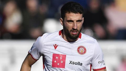 Stevenage midfielder Nick Freeman in action