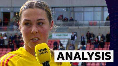 Manchester United's Mary Earps analyses her own performance with BBC pundits