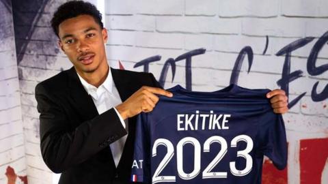 Hugo Ekitike signs for Paris St-Germain