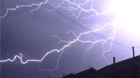 Lightning in Mumbles