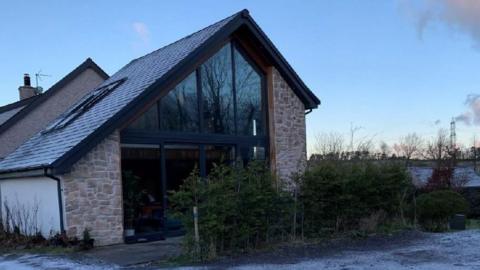 Ysgubor Plas Coch