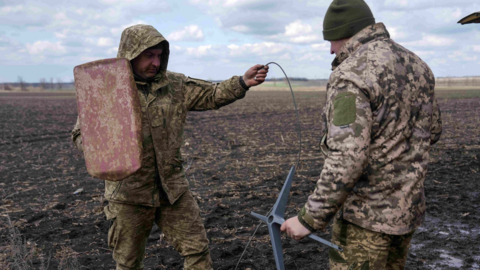 Servicemen of the 68th Oleksa Dovbush Separate Jaeger Brigade of the Armed Forces of Ukraine set up Starlink satellite internet system, amid Russia's attack on Ukraine, near the frontline town of Pokrovsk in Donetsk region, Ukraine April 10, 2025