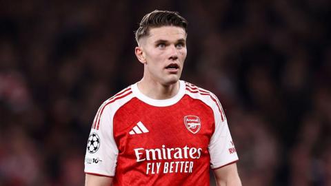 Gyokeres playing for Arsenal
