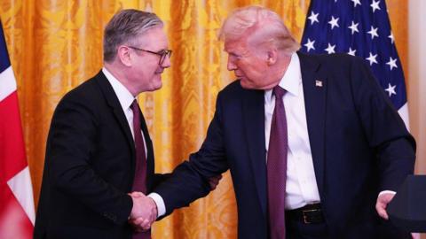 US President Donald Trump and UK Prime Minister Keir Starmer shaking hands