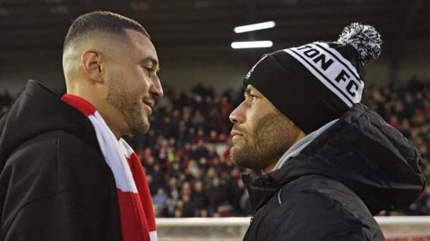 Callum Simpson faces off with Troy Williamson