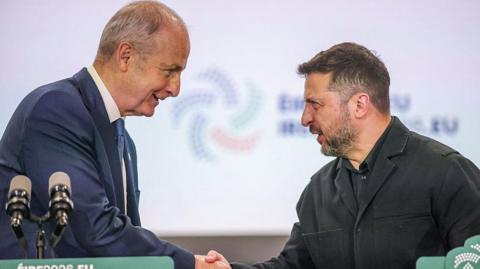 Micheál Martin shaking hands with Volodymyr Zelenskyy
