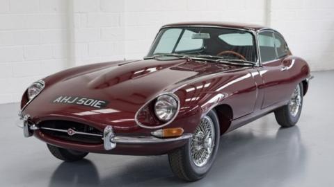 Electrogenic maroon e-type Jaguar