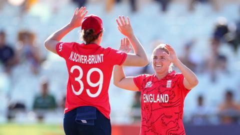 Nat Sciver-Brunt and Katherine Sciver-Brunt celebrate a wicket v Pakistan