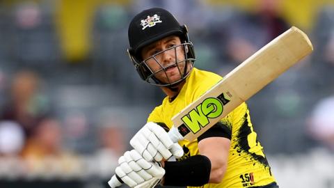 Ian Cockbain batting for Gloucestershire