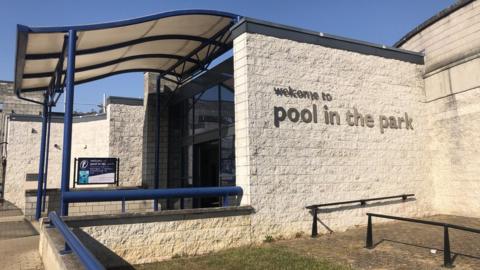 The entrance to Pool in the Park