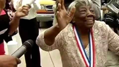 Virginia McLaurin wearing her Presidential Medal of Honor