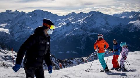 Skiers near Verbier, 28 Nov 20