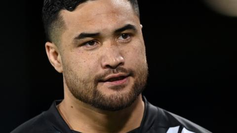 Peta Hiku in action for New Zealand