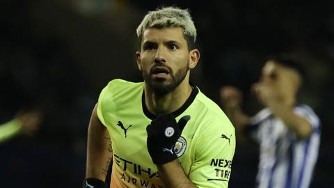 Sergio Aguero celebrates