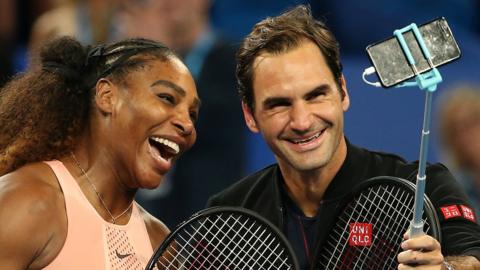 Serena Williams and Roger Federer take a selfie at the 2019 Hopman Cup