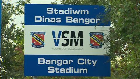 Arwydd Stadiwm Dinas Bangor