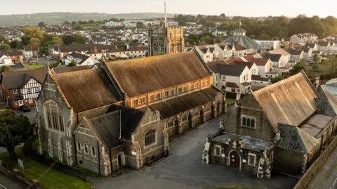 Eglwys St Catherine Gorseinon