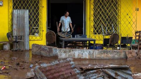 Hurricane Melissa: Death toll rises as aid effort struggles to reach ...