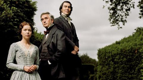 Anna Maxwell Martin / Denis Lawson / 