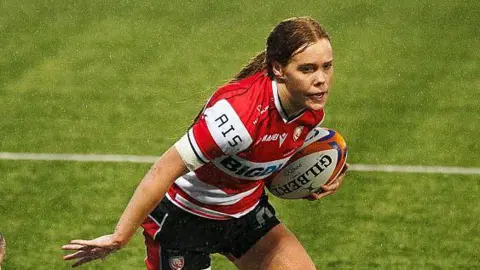 Gloucester-Hartpury's Mia Venner in action