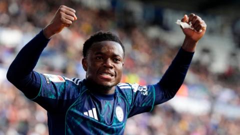 Leicester's Abdul Fatawu celebrates