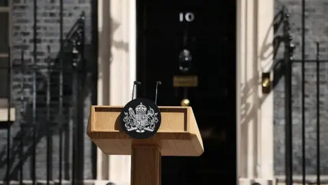 Downing Street lectern