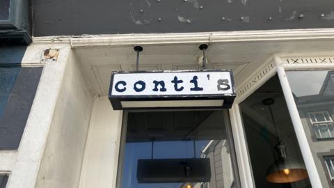 contis