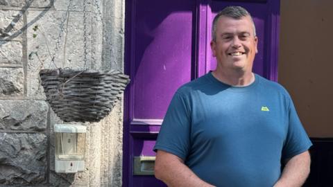 ROb tu allan Penrhyn House