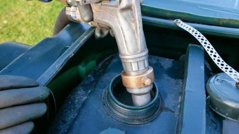 Ola ga cur ann an tanca