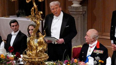 Trump speaks at a banquet in front of King Charles