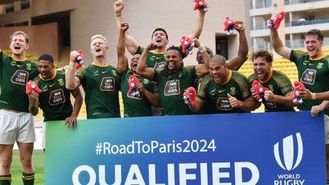 South Africa sevens players celebrate qualifying for the 2024 Olympic Games.