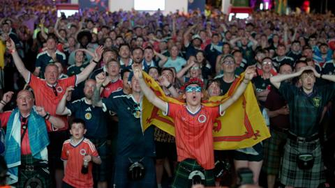 Crowds in Boston