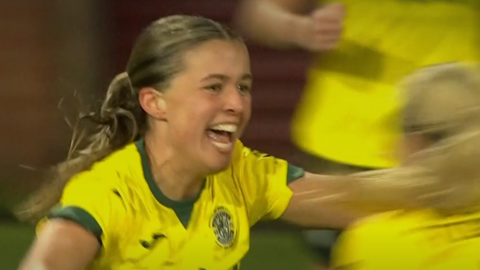 Hibernian's Eilidh Adams celebrates