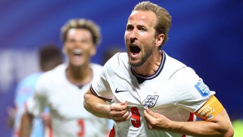 Harry Kane celebrates winner