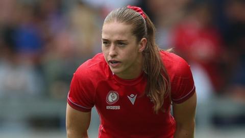 Lisa Neumann in action for Wales