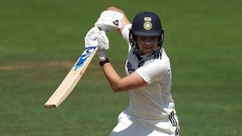 Yastika Bhatia plays a shot