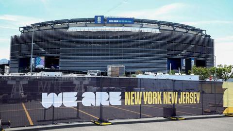Exterior view of the MetLife