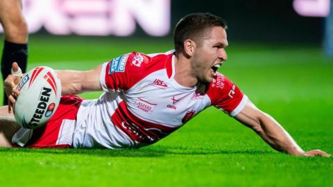 Matt Parcell scores a try for Hull Kingston Rovers against Leeds Rhinos