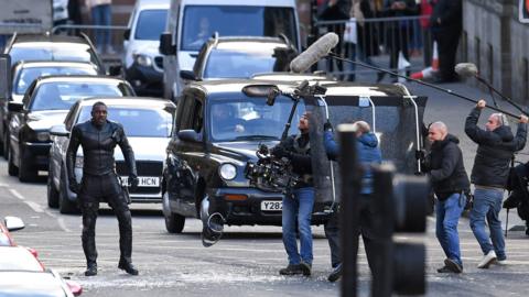 Idris Elba filming in Glasgow