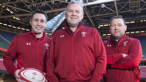 Stephen Jones, Wayne Pivac a Jonathan Humphreys