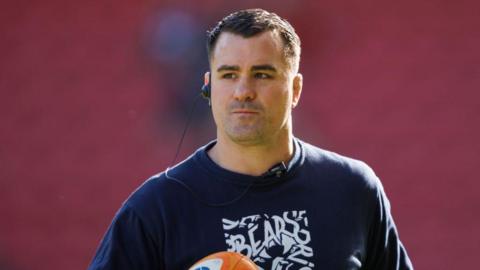 Bristol Bears head coach Dave Ward on the field during a warm-up