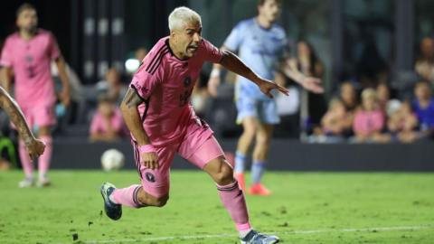 Luis Suarez celebrates scoring for Inter Miami.